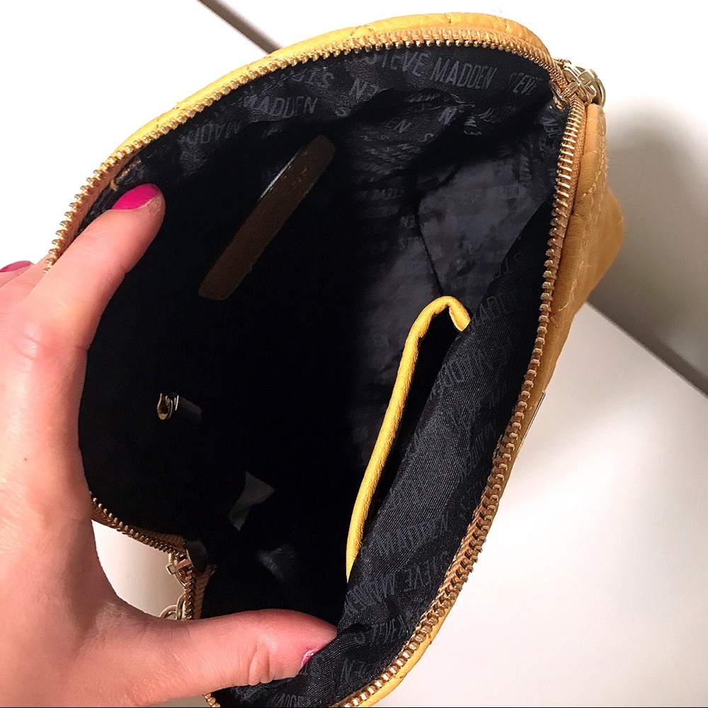 STEVE MADDEN Mustard BMarilyn Quilt Crossbody 🍯👜 - Picture 4 of 8